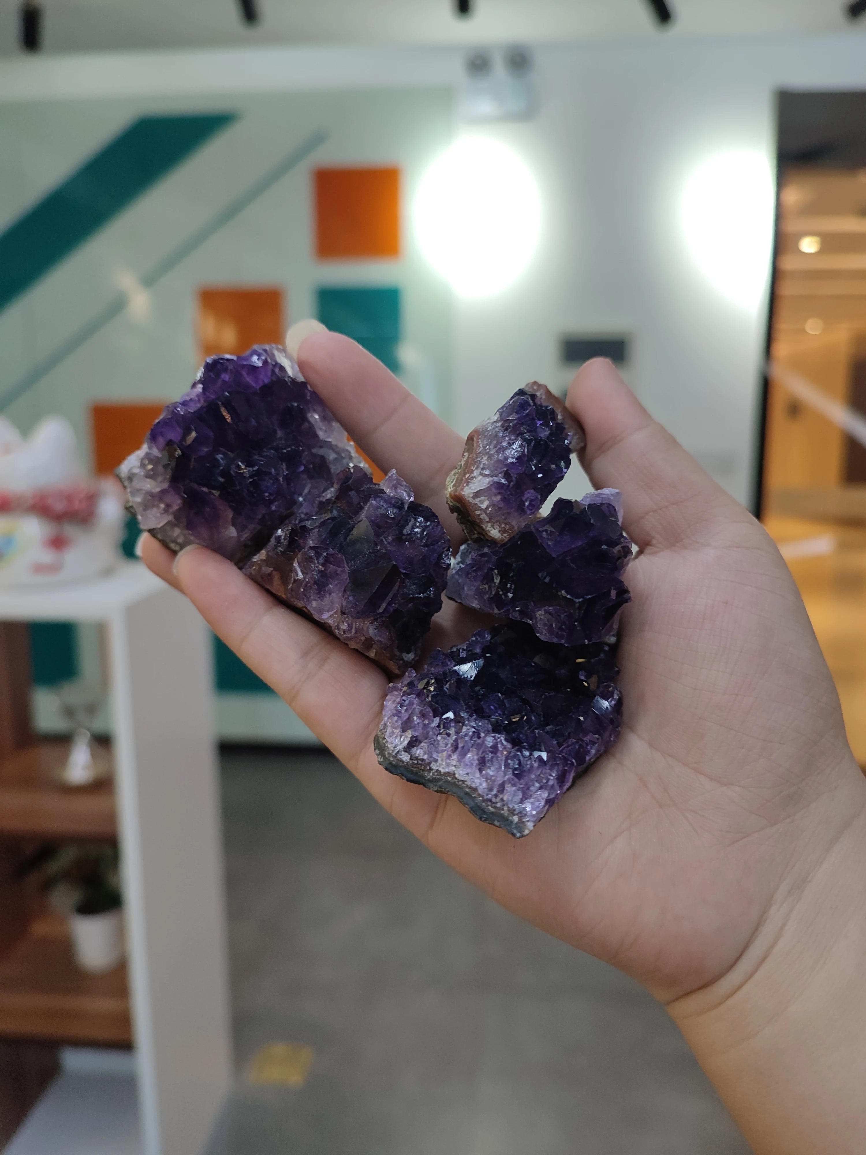 Natural Amethyst Geode Wand – Healing Crystal & Home Decor