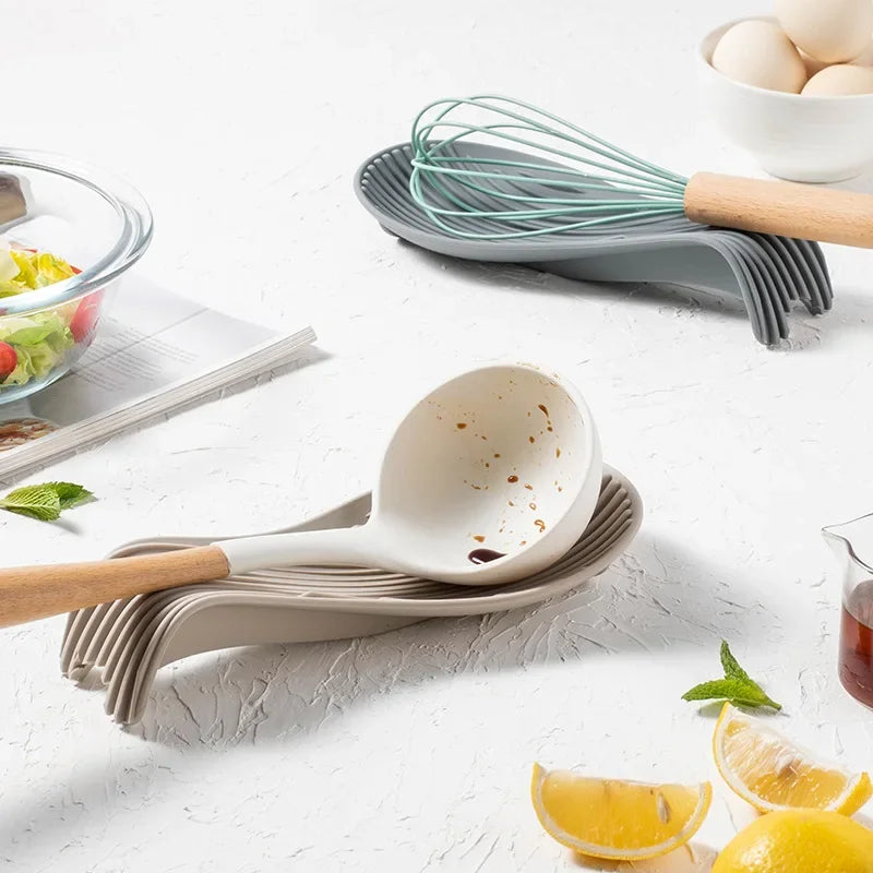 1/4Pcs Silicone Spoon Holder – Heat-Resistant; Handy Kitchen Essential!